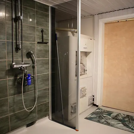 The House Under Northern Lights * Tervola