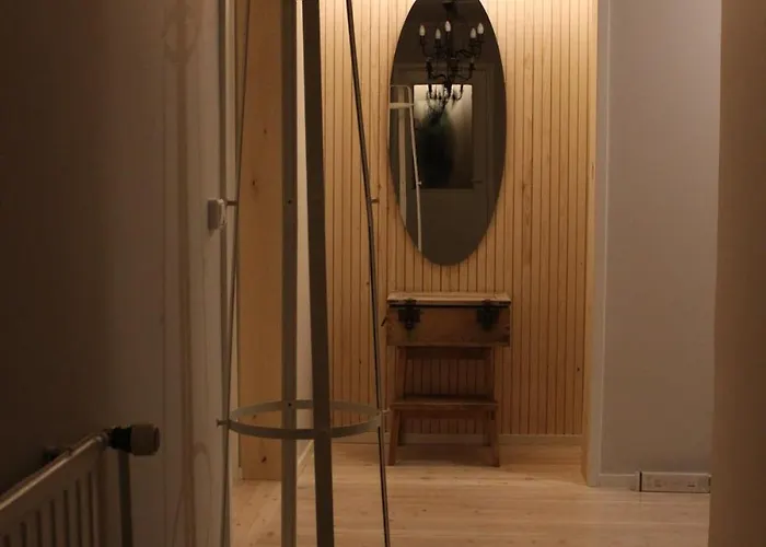 アパート The House Under Northern Lights *